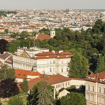 Domus Henrici Hotel Прага Екстериор снимка