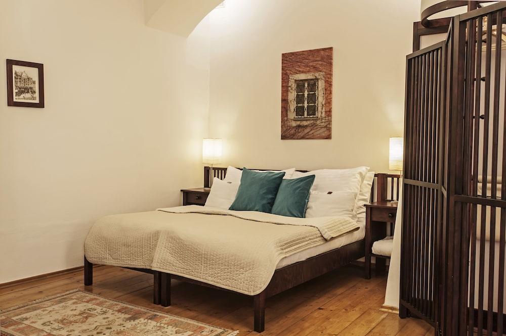 Domus Henrici Hotel Прага Екстериор снимка