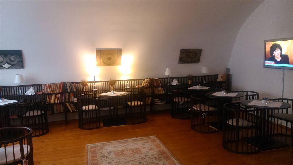 Domus Henrici Hotel Прага Екстериор снимка