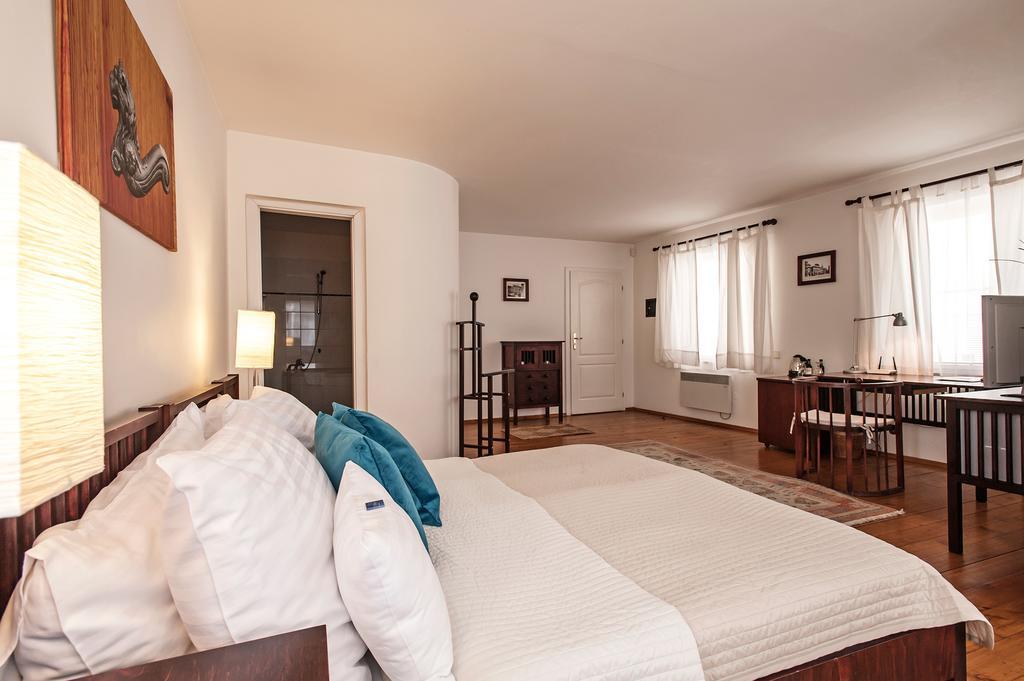 Domus Henrici Hotel Прага Екстериор снимка