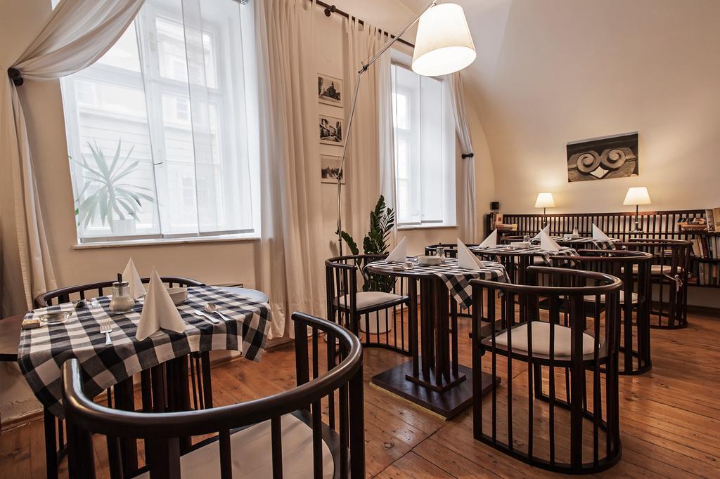 Domus Henrici Hotel Прага Екстериор снимка
